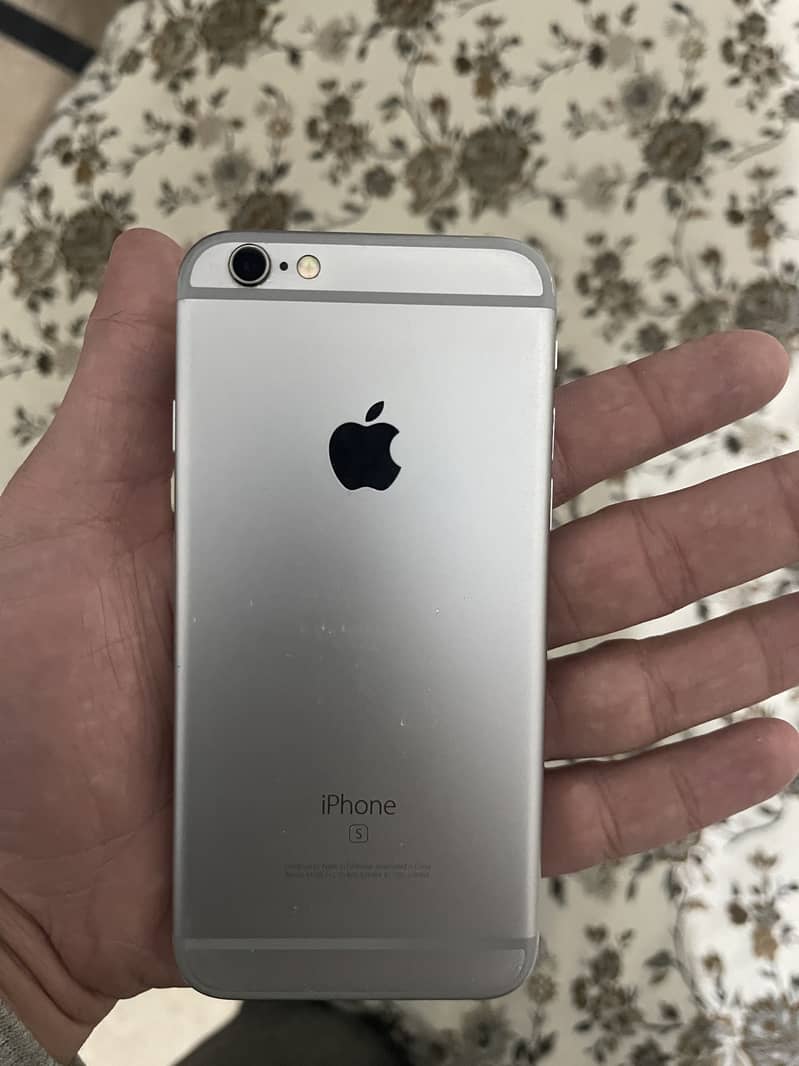 Iphone 6S 32gb

                                                            alt=