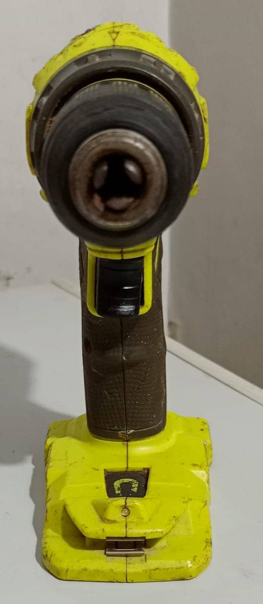 Ryobi R18DD7  18V ONE+ Cordless Brushless Drill Driver

                                                            alt=
