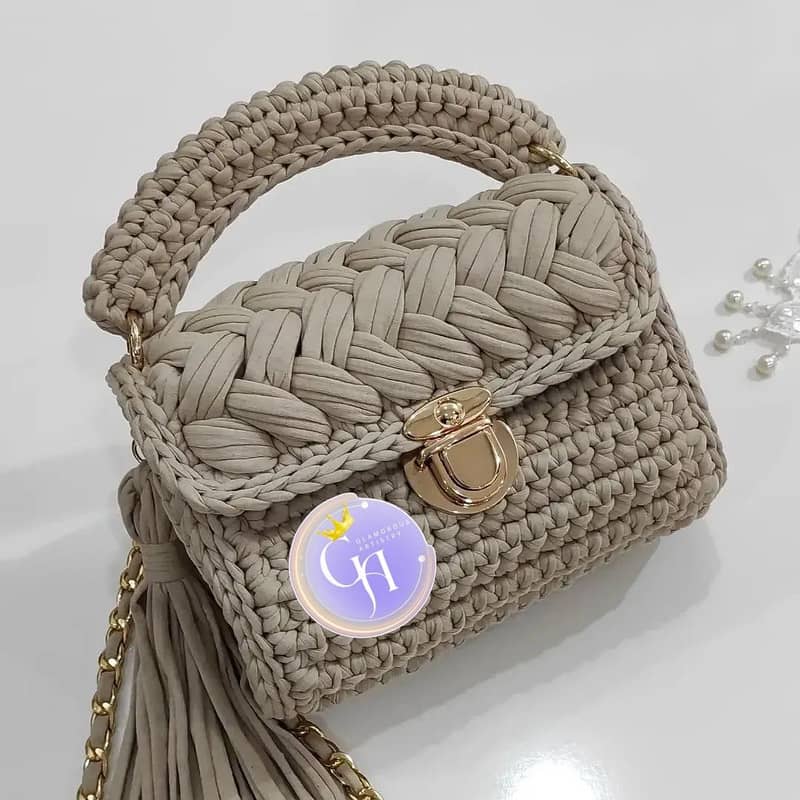 Handmade Elegant Ladies Bags – Stylish Designer Handbags | Best Price

                                                            alt=