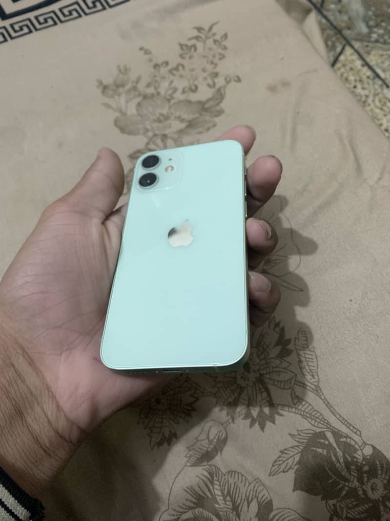 I Phone 12 Mini 128 GB

                                                            alt=