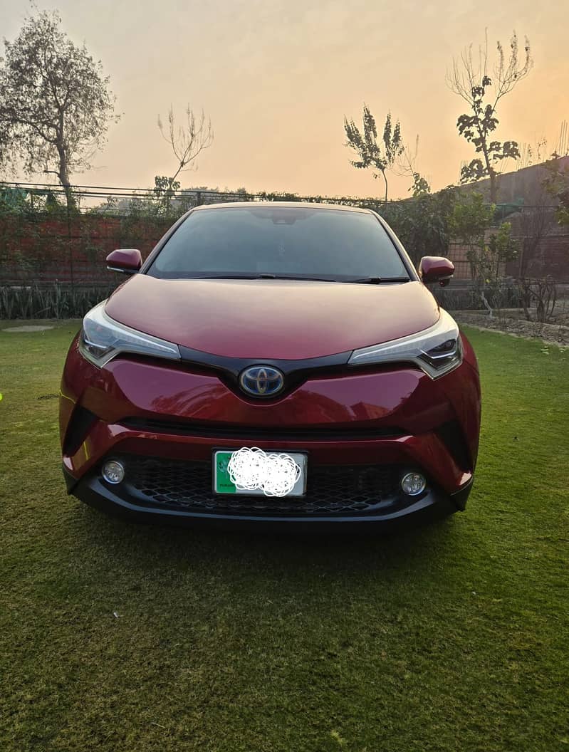 Toyota C-HR G-LED 2017 Model

                                                            alt=