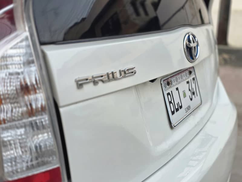 TOYOTA PERIUS S TOURING MODEL 2014 REG 2018 FULL ORIGNAL

                                                            alt=