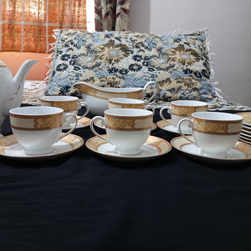Dinner Set and Tea Set for sale

                                                            alt=