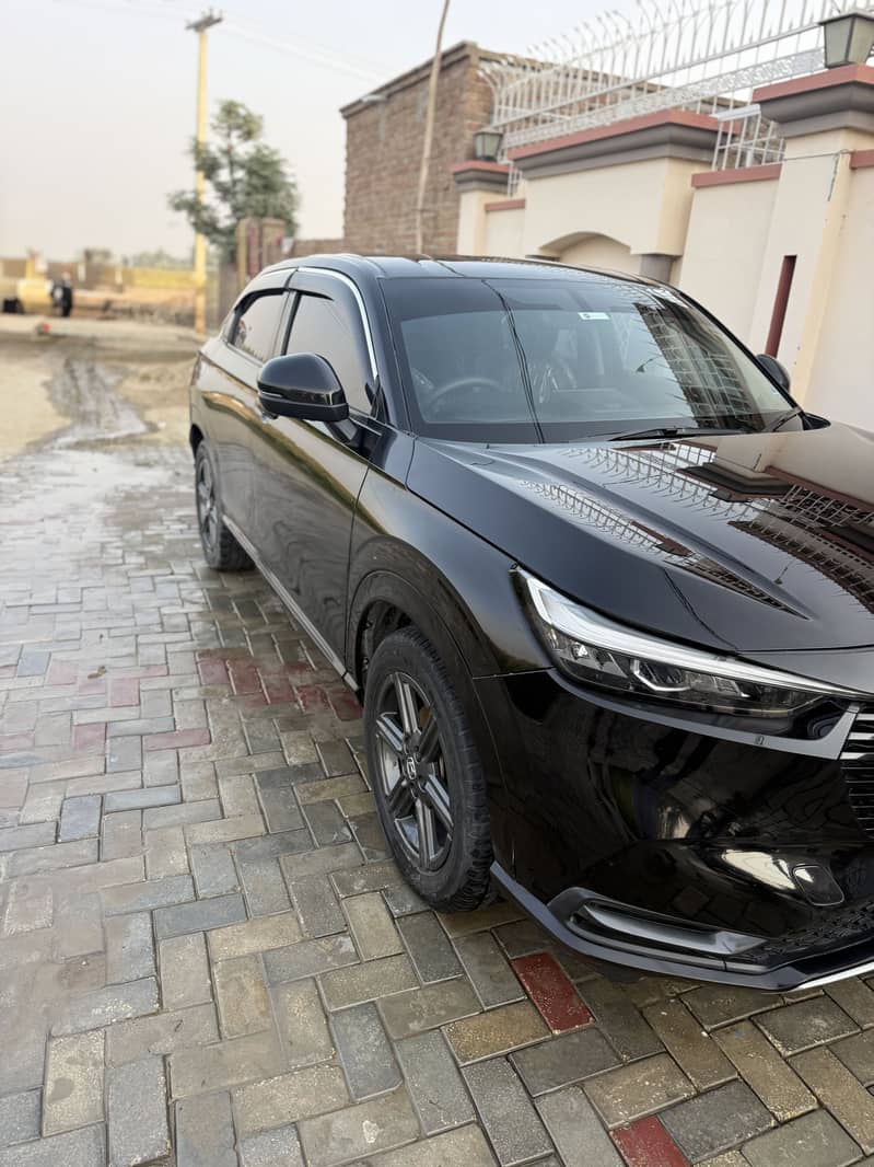 Honda HR-V 2023 – Black Beauty

                                                            alt=