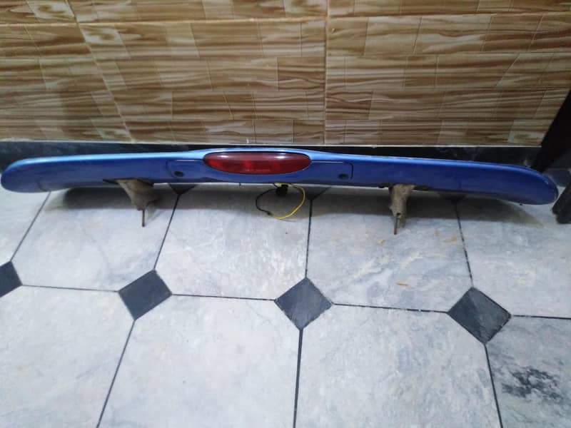 Hyundai santro spoiler

                                                            alt=