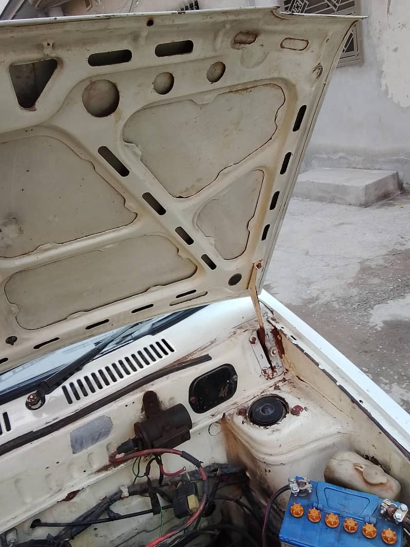 Mehran 1992 model  car Gujranwala register

                                                            alt=