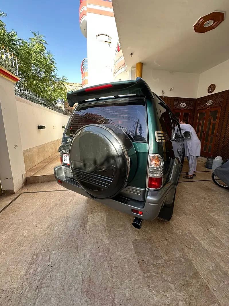 Toyota Land Cruiser 1996/ 2007  Model 4*4 Wheel Gift For LAND Criuser

                                                            alt=