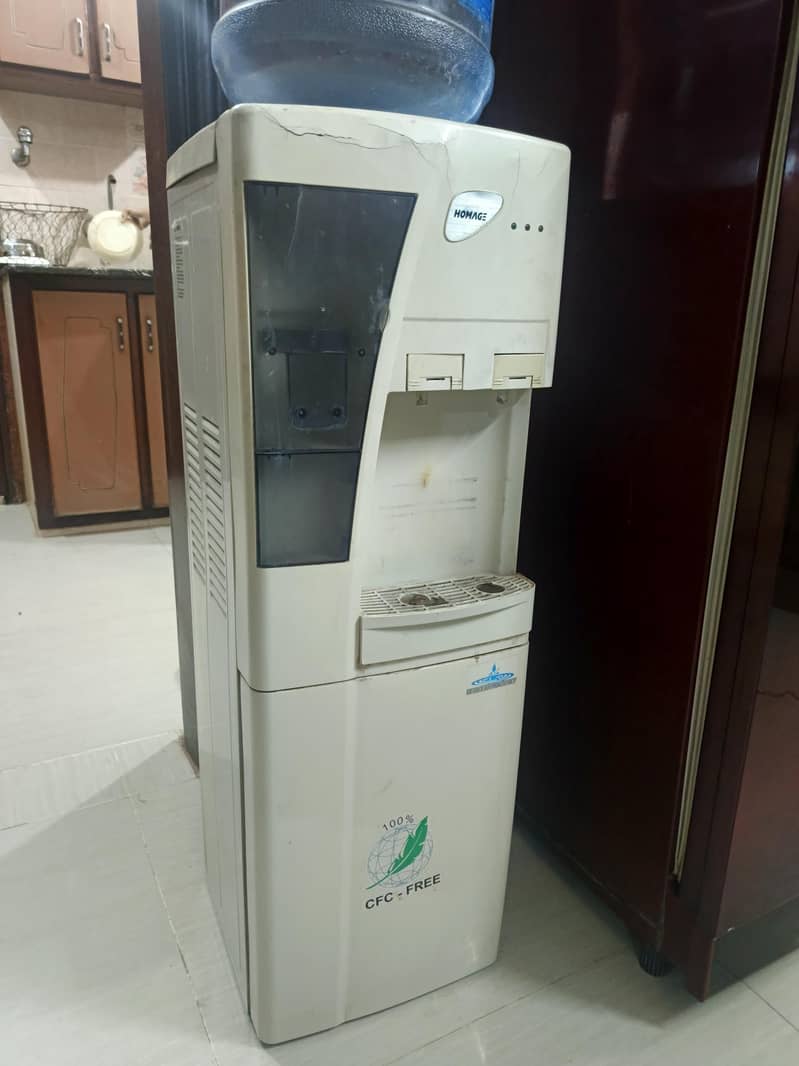 homage water dispense r

                                                            alt=