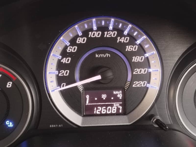 Honda city 2015

                                                            alt=