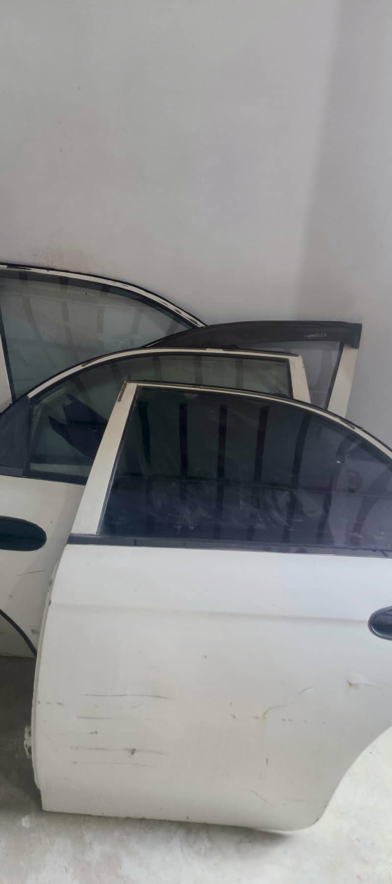 kIA Spectra complete 4 doors with power window machines n center

                                                            alt=