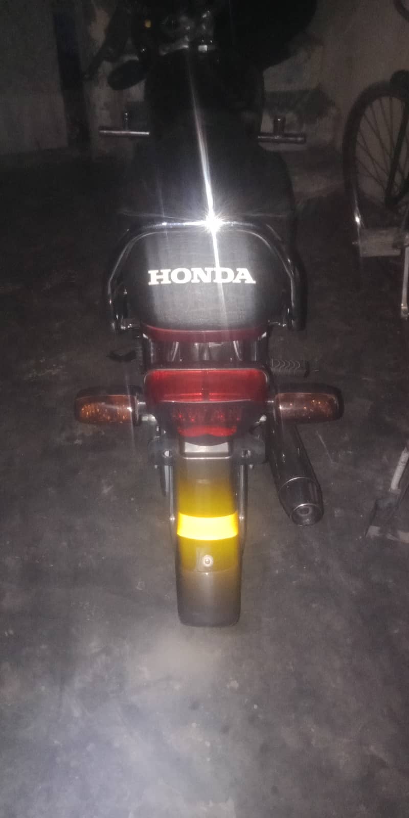 Honda CD 70 2025

                                                            alt=