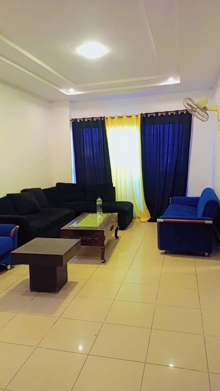 Par Day short time falt available haa

                                                            alt=