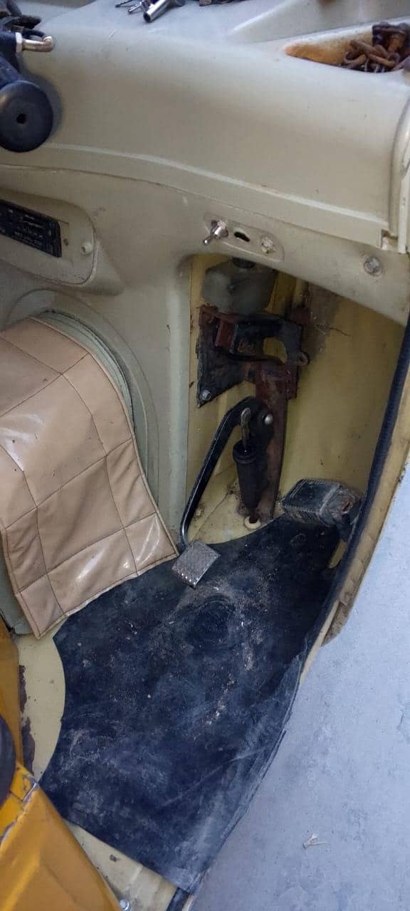 New Asia Supreme riksha

                                                            alt=