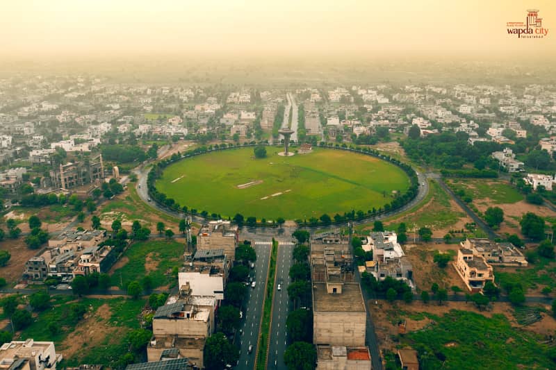 Main Boulevard Commercial Plot for Sale Near Expressway

                                                            alt=