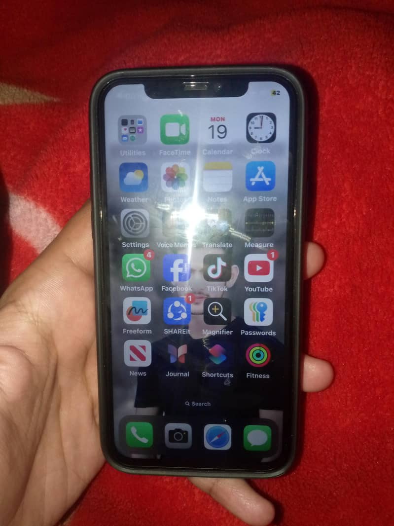 iphone 11 pro

                                                            alt=