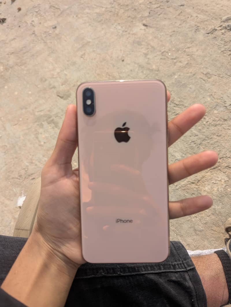 iphone xs max

                                                            alt=