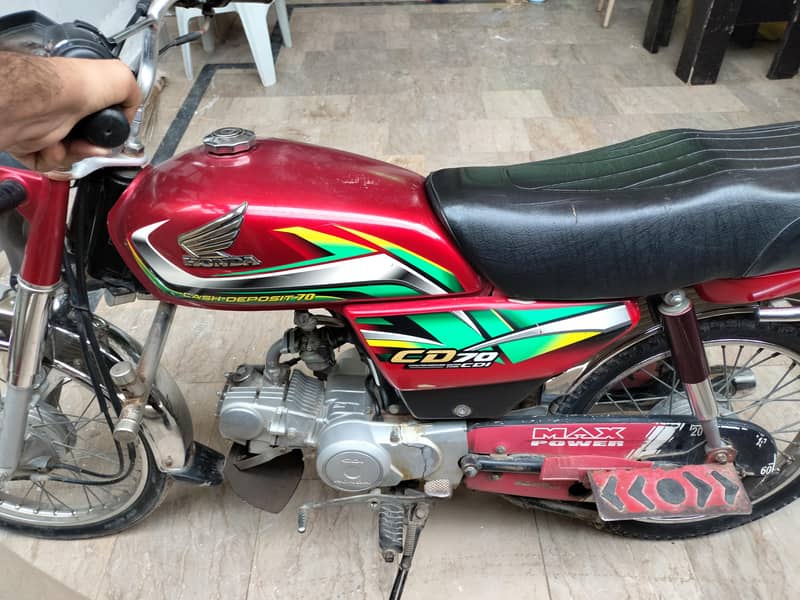 Honda cd 70

                                                            alt=