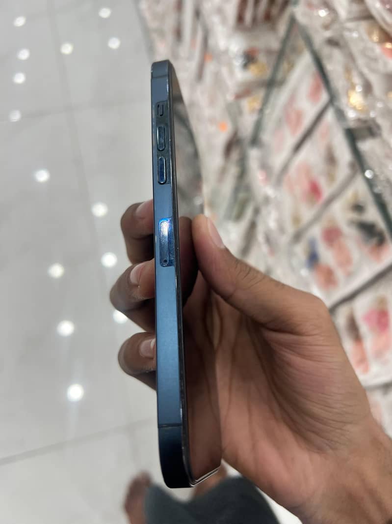 I phone 12 pro max jv

                                                            alt=