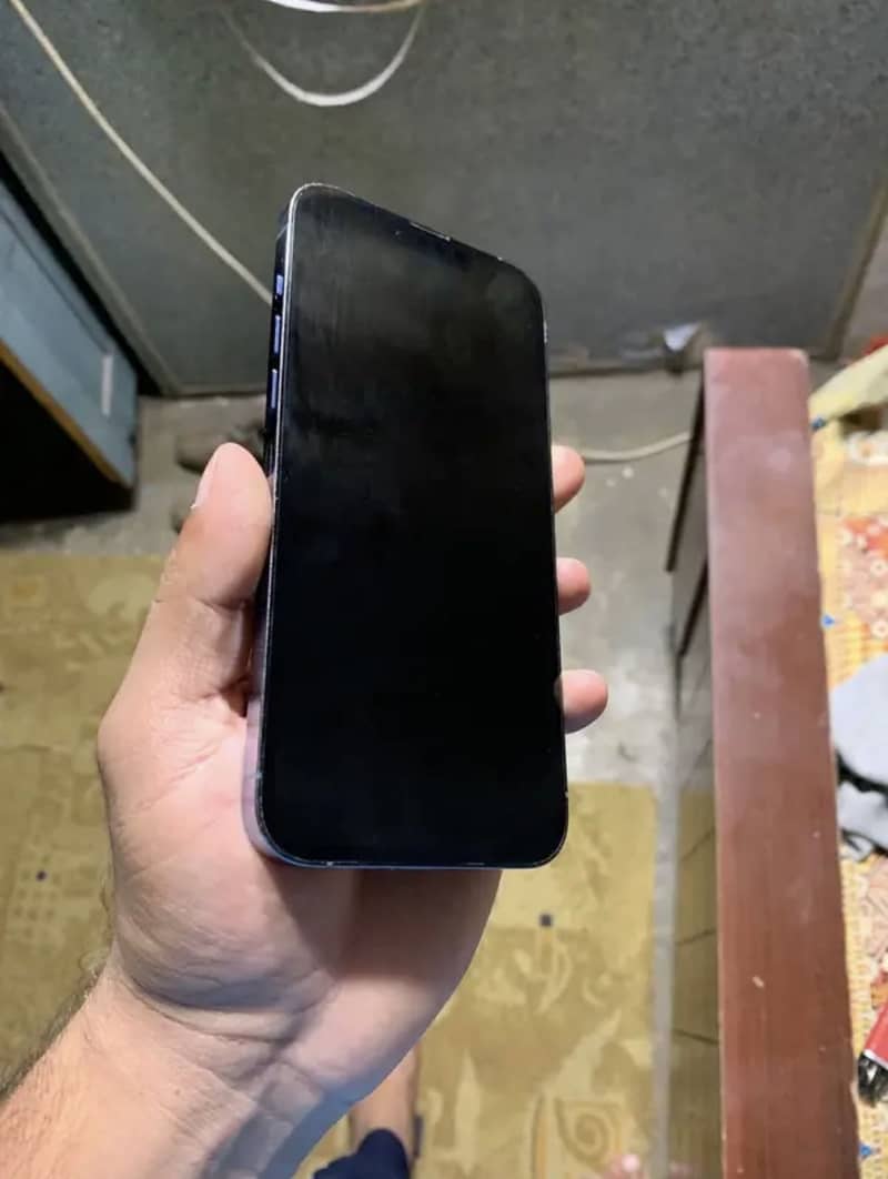 13 pro max exchange

                                                            alt=