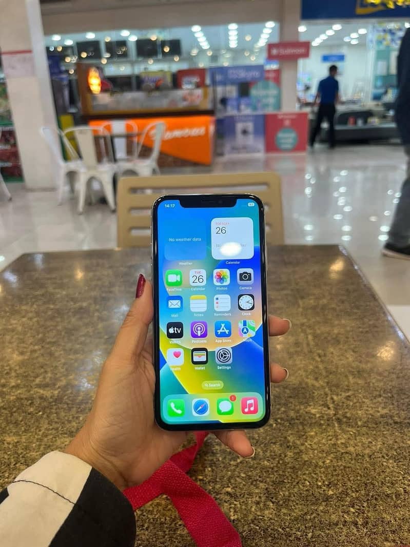 iPhone x 256 GB

                                                            alt=