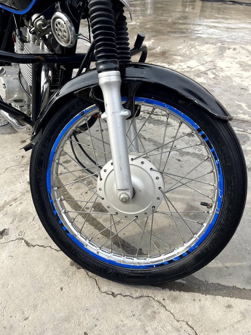 suzuki gs 150 neat and clean

                                                            alt=