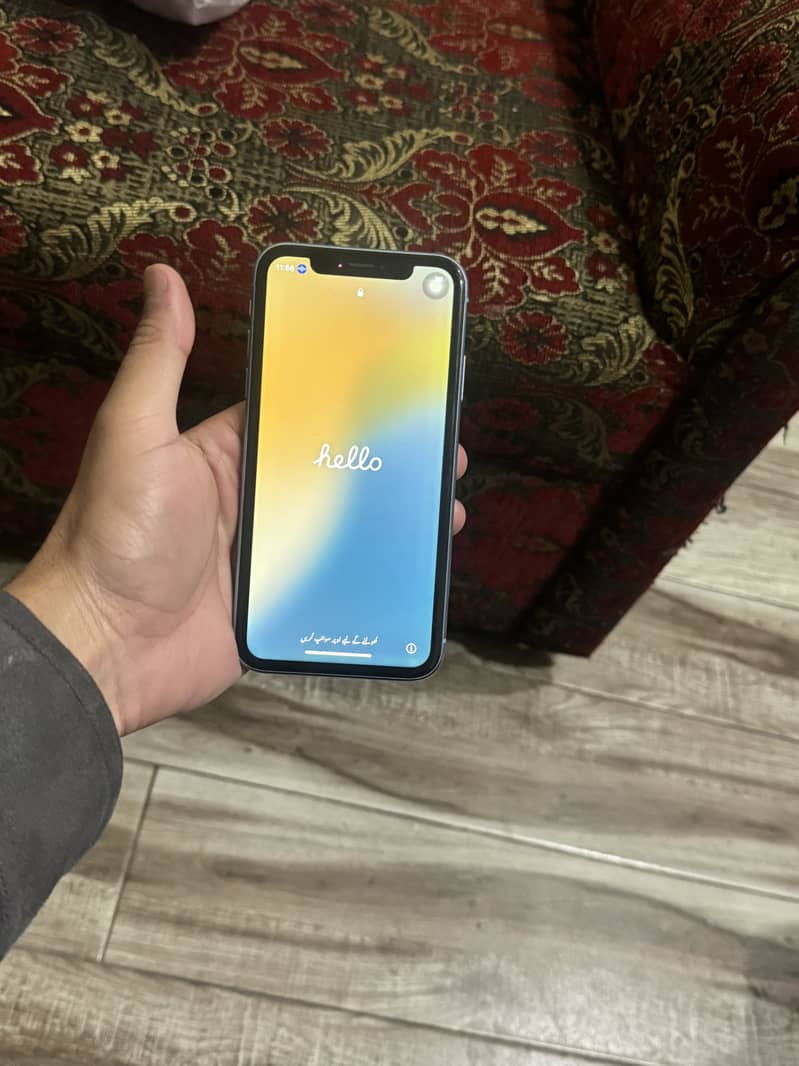 iPhone XR

                                                            alt=