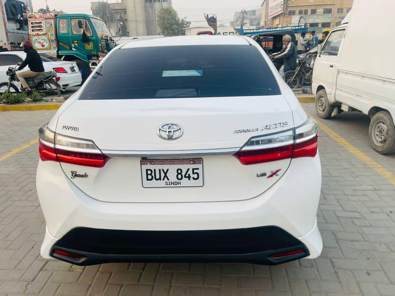 Toyota Corolla Altis Grande 2021

                                                            alt=