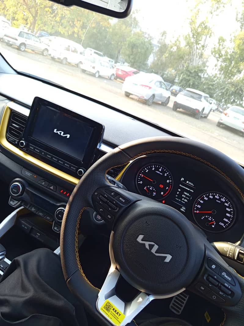 KIA STONIC EX PLUS |URGENT SALE|BEST CAR IN THE TOWN|

                                                            alt=