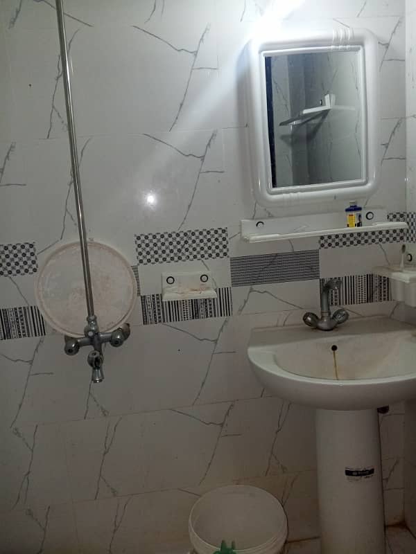 Room available for rent in h13 Islamabad

                                                            alt=