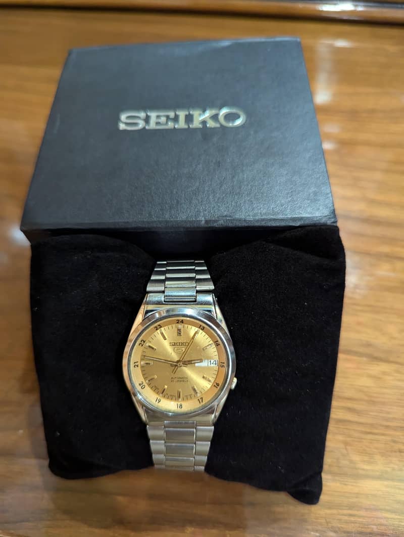 Seiko 5

                                                            alt=