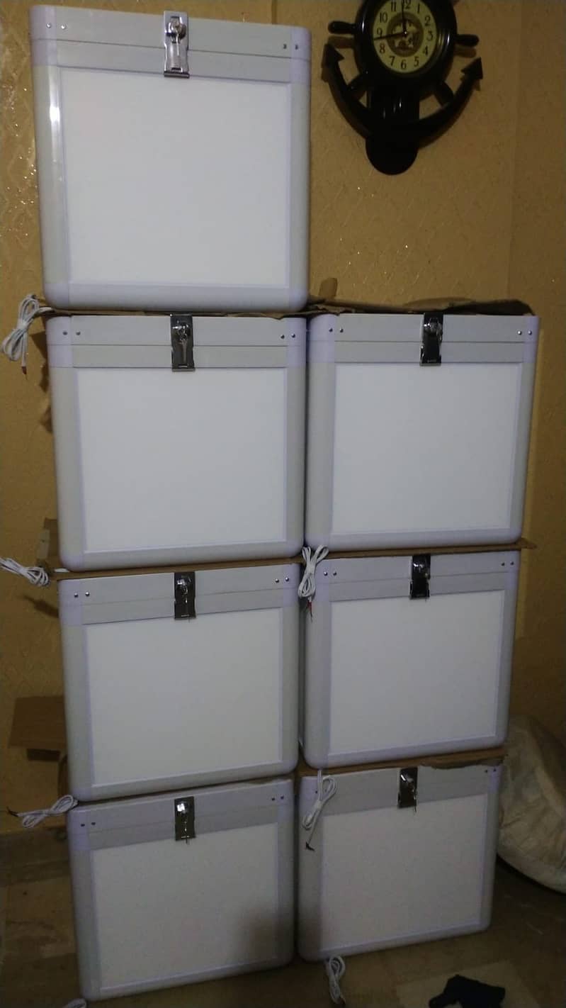 Food Delivery Bag Box with Led light Panel / Delivery bag in Pakistan

                                                            alt=