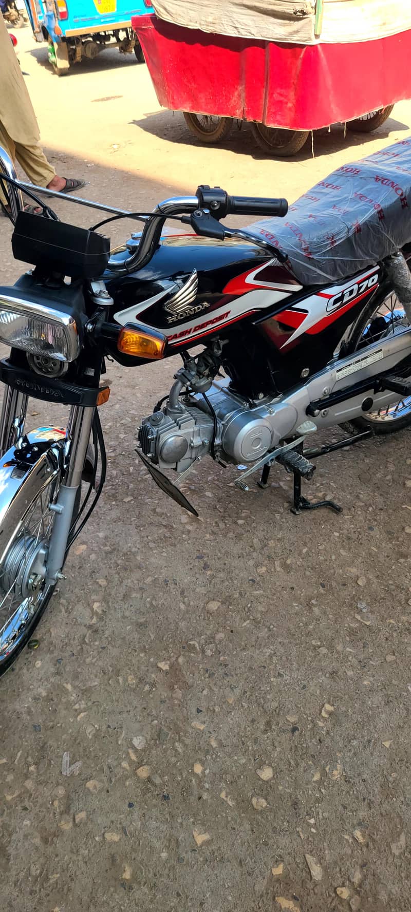 Honda CD 70 2025/8 month

                                                            alt=