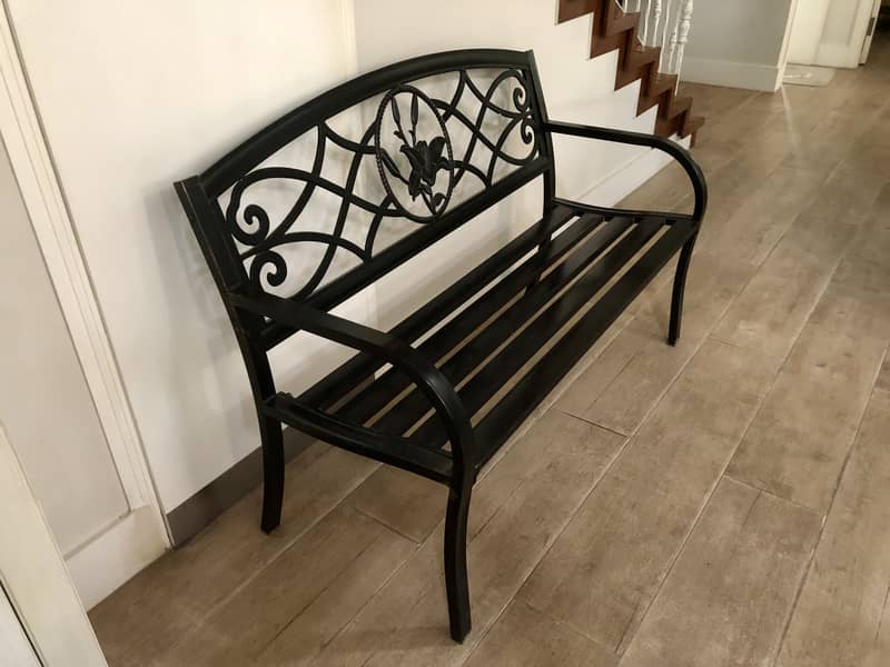 Outdoor / Indoor iron bench (imported)

                                                            alt=