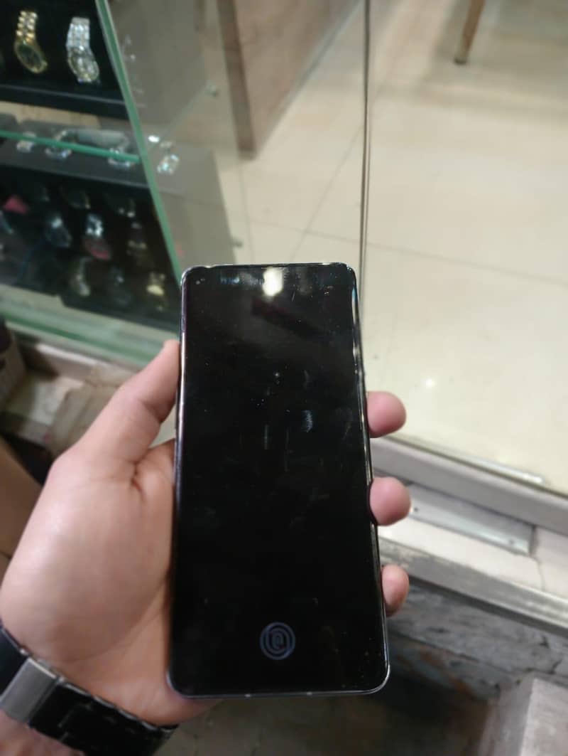 OnePlus 9 Pro 12/256 GB

                                                            alt=