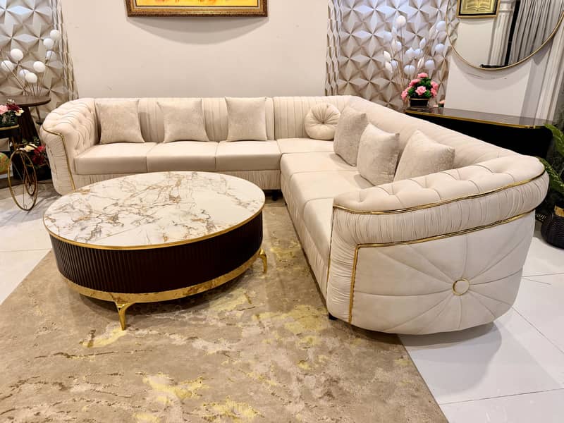 Stylish Turkish 7 seater sofa set slightly used

                                                            alt=