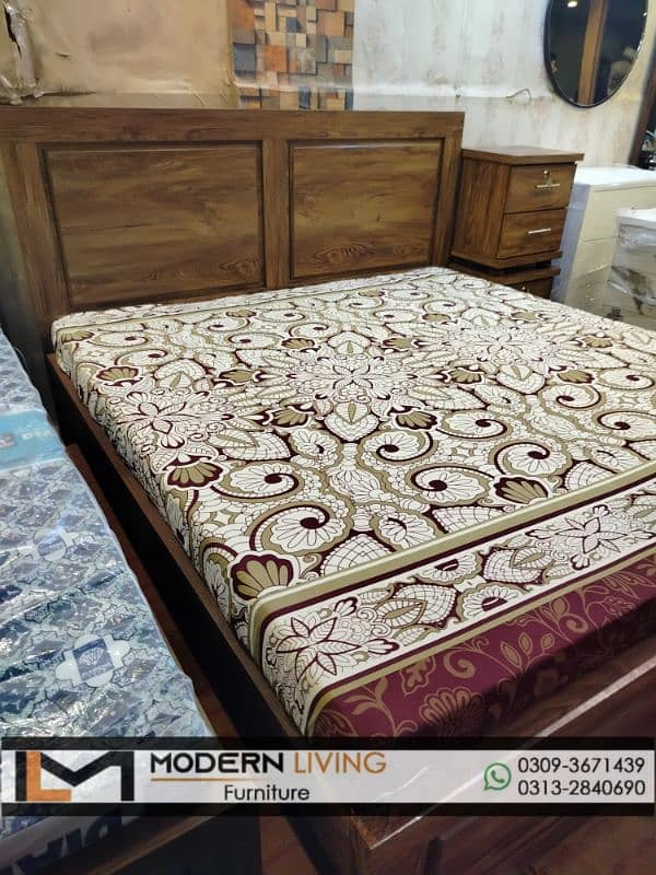 King size bed with 2 side tables best quality in your choice colours

                                                            alt=