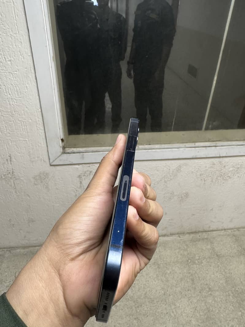 Iphone 12

                                                            alt=