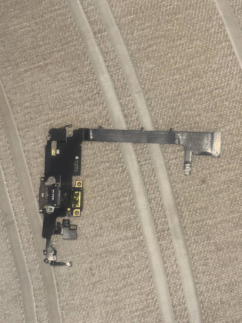 Iphone 11 pro max original Battery chip

                                                            alt=