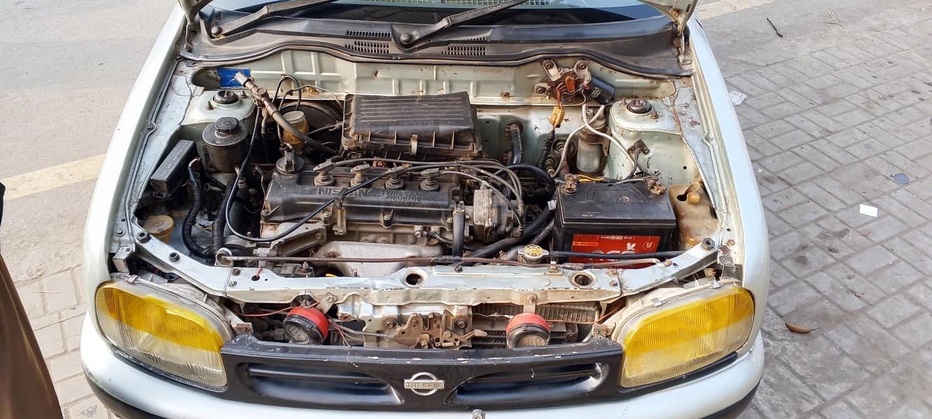 Nissan march

                                                            alt=