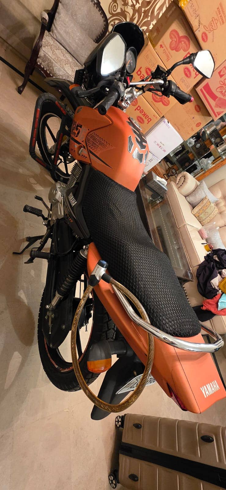 Yamaha YBR 125G 2023

                                                            alt=