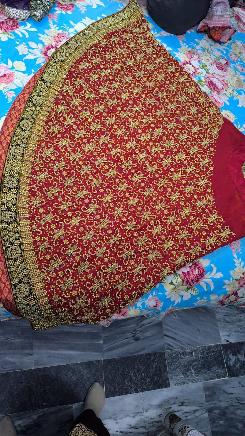 bridal lehnga for sale

                                                            alt=