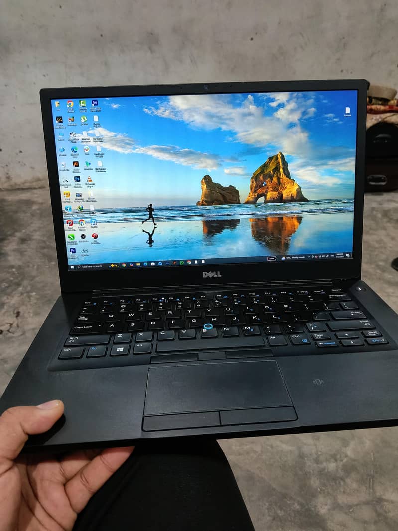 Dell Latitude 7480

                                                            alt=