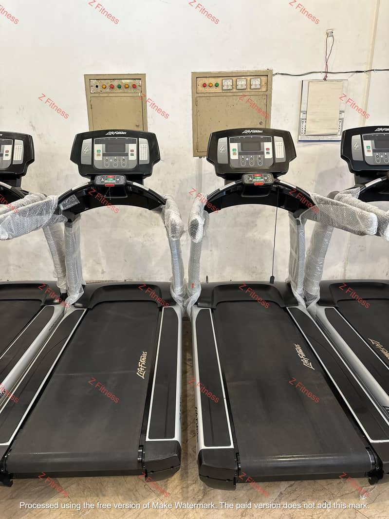 Gym Used Treadmill || Commercial Treadmill || Branded Running Machine

                                                            alt=