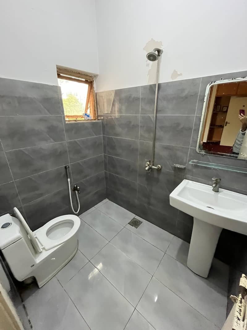 Rooms Available on daily basis in Islamabad Hotel G11 Guest house

                                                            alt=