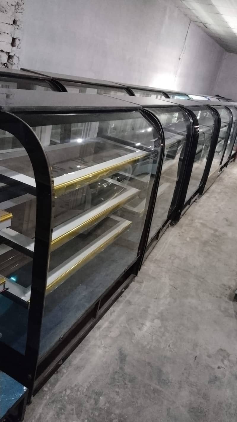 Chilled Counter / Bakery Counter / Glass Counter / Heat Counter

                                                            alt=