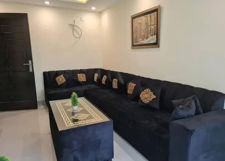 1 bedroom apartment available par day Empire Heights 2 phase 6

                                                            alt=