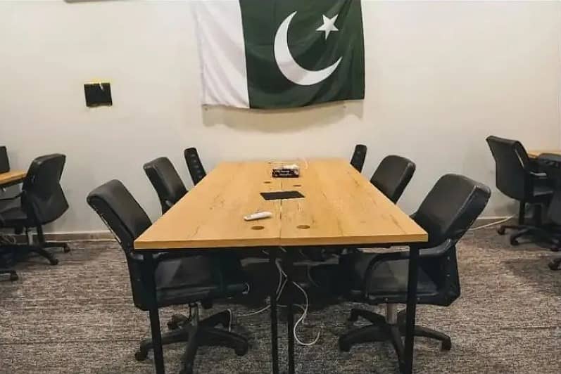 Furnished Private Offices & Shared Coworking Space in GULSHAN E IQBAL

                                                            alt=