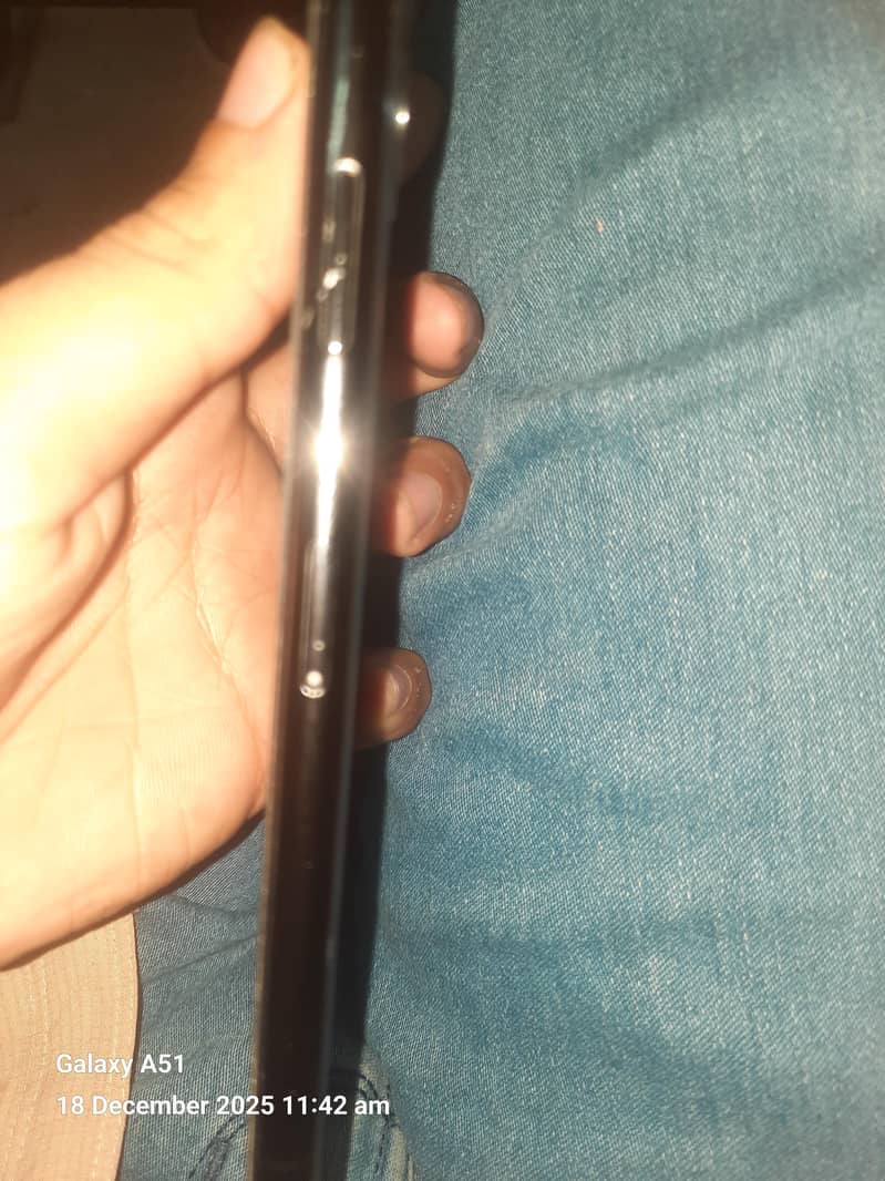 scrachless body itly  sa magwaya

                                                            alt=