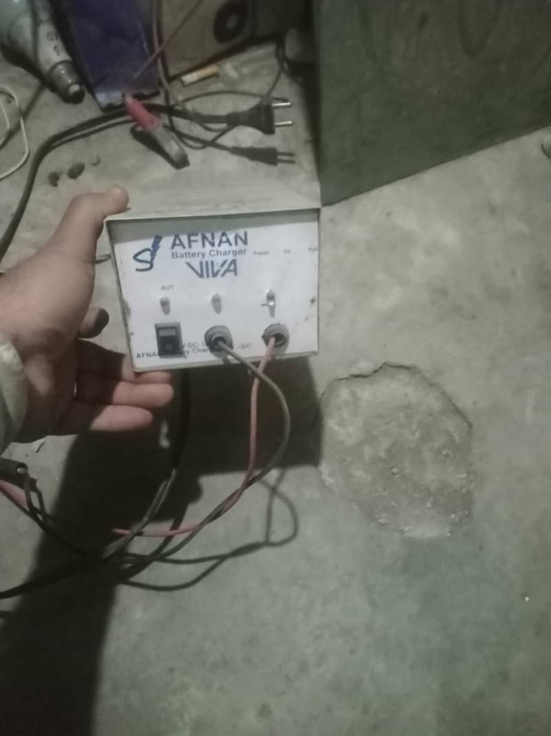 12 volt  copper automatic batteries charger

                                                            alt=