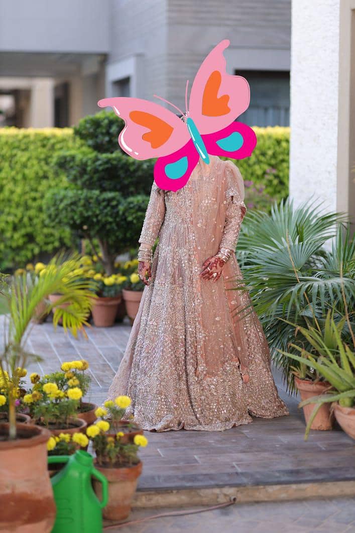 bridal maxi

                                                            alt=